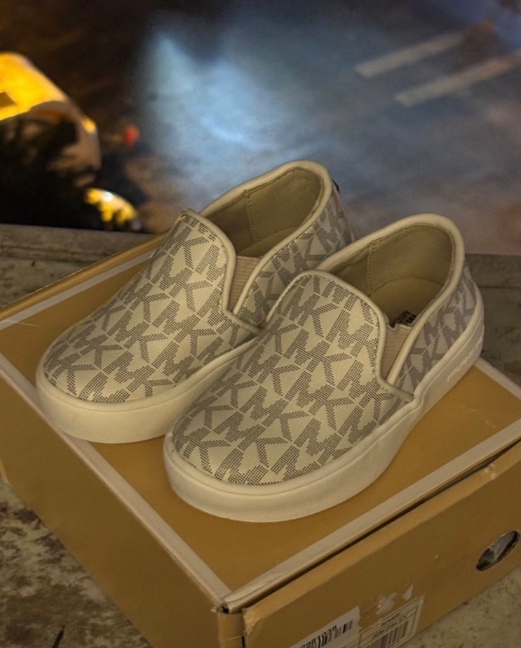 Orjinal Michael Kors bebek ayakkabısı - Görsel 2