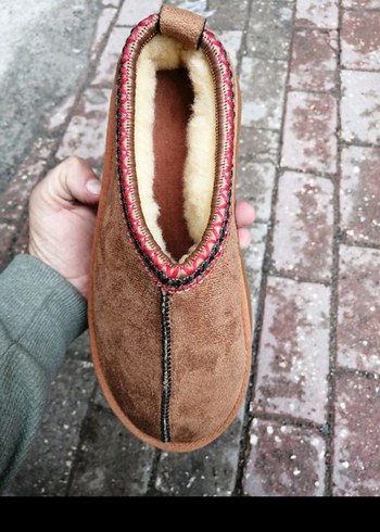 40 Beden UGG bot