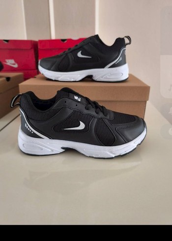 38 Beden siyah Renk Nike unisex spor ayakkabı