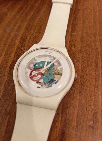  Beden beyaz Renk Swatch saat