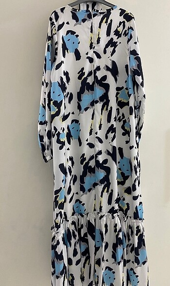 Beyaz saten şık elbise - Görsel 7