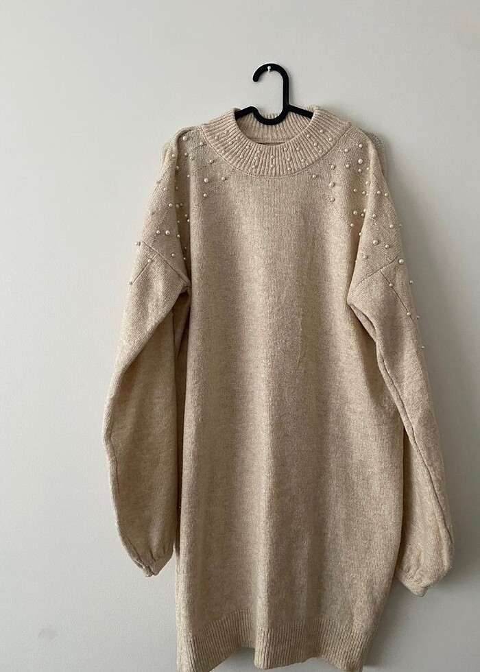 Kadın krem rengi incili kazak - Görsel 2