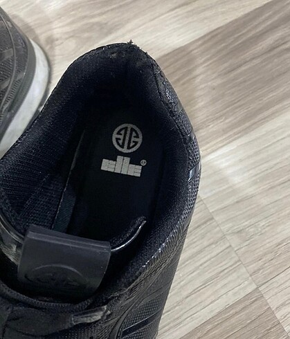 Elle erkek siyah ayakkabı - Görsel 5