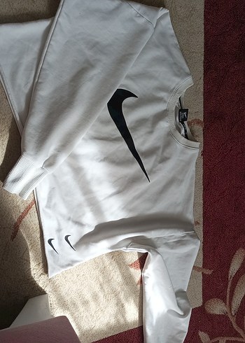 Nike Beyaz Bisiklet Yaka Sweatshirt