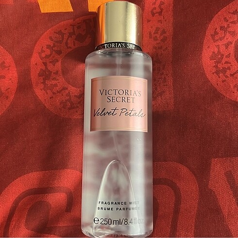 victoria secret velvet petals