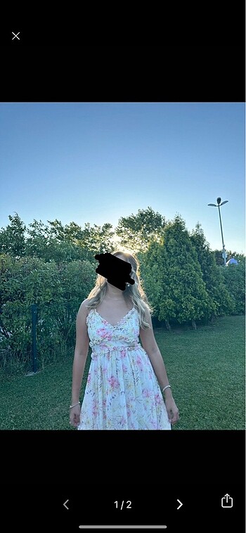 Çiçekli elbise