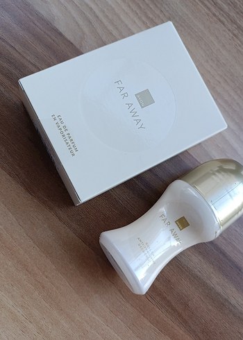 Far Away Kadın Parfümü 50 ml