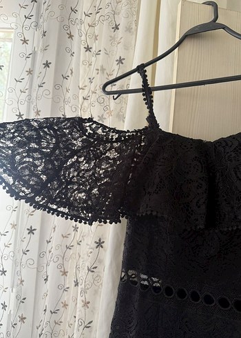 Siyah Dantel Midi Straplez Gotik Elbise