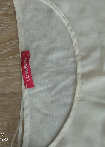LC Waikiki Baskılı Beyaz Batik Desenli Bluz
