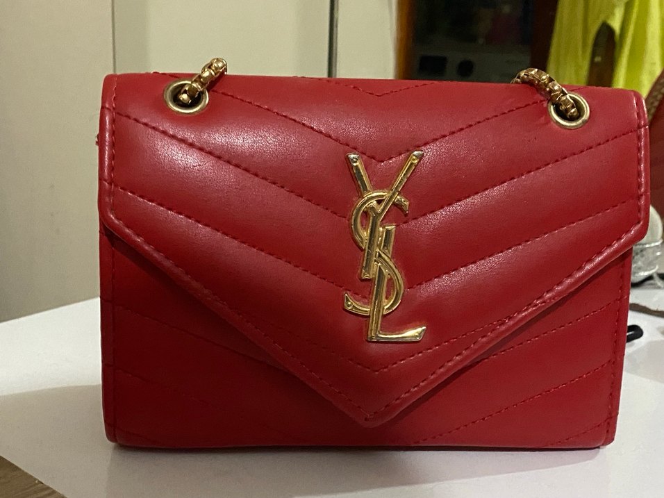 Zincir Detaylı Kırmızı Deri Kadın Çanta - Görsel 3