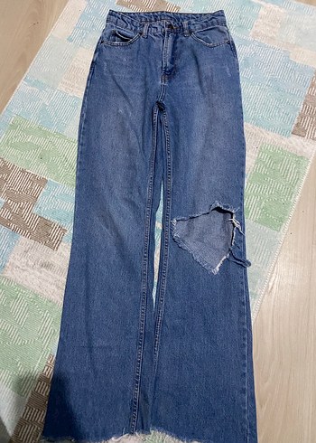 YırtmaçlıDesenli Mavi Bol Kesim Kadın Jean - Görsel 2