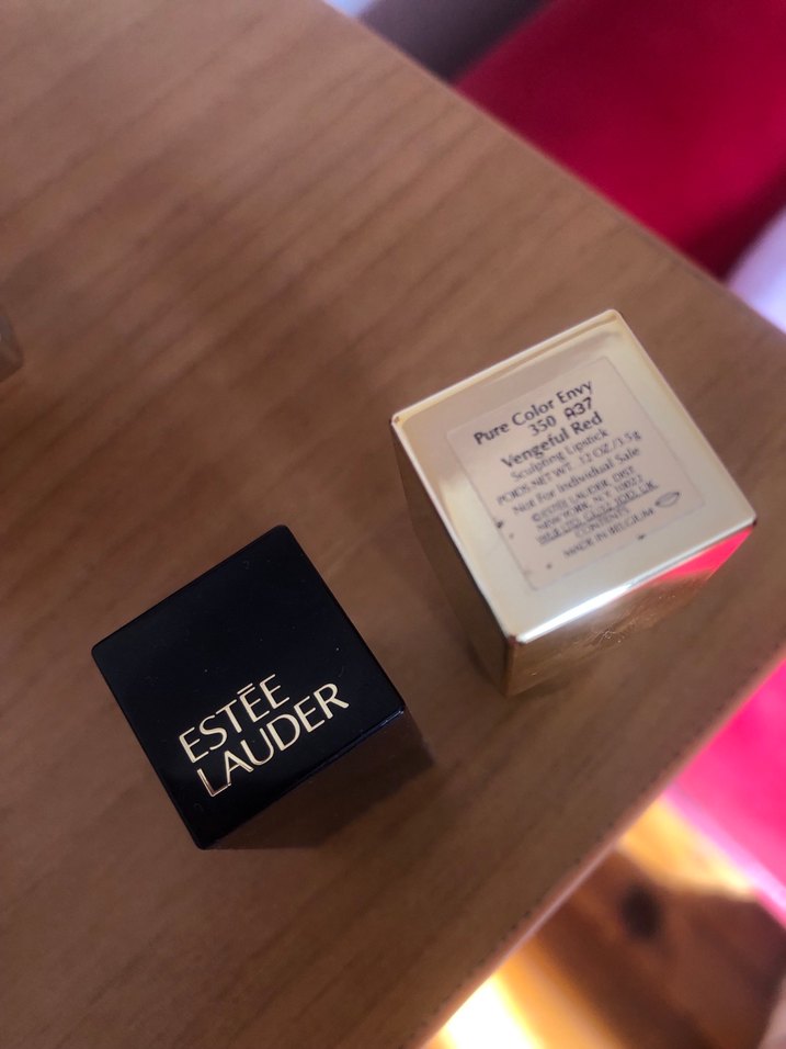 Este Lauder Ruj - Görsel 3