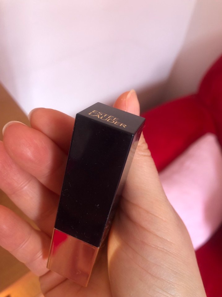 Este Lauder Ruj - Görsel 2