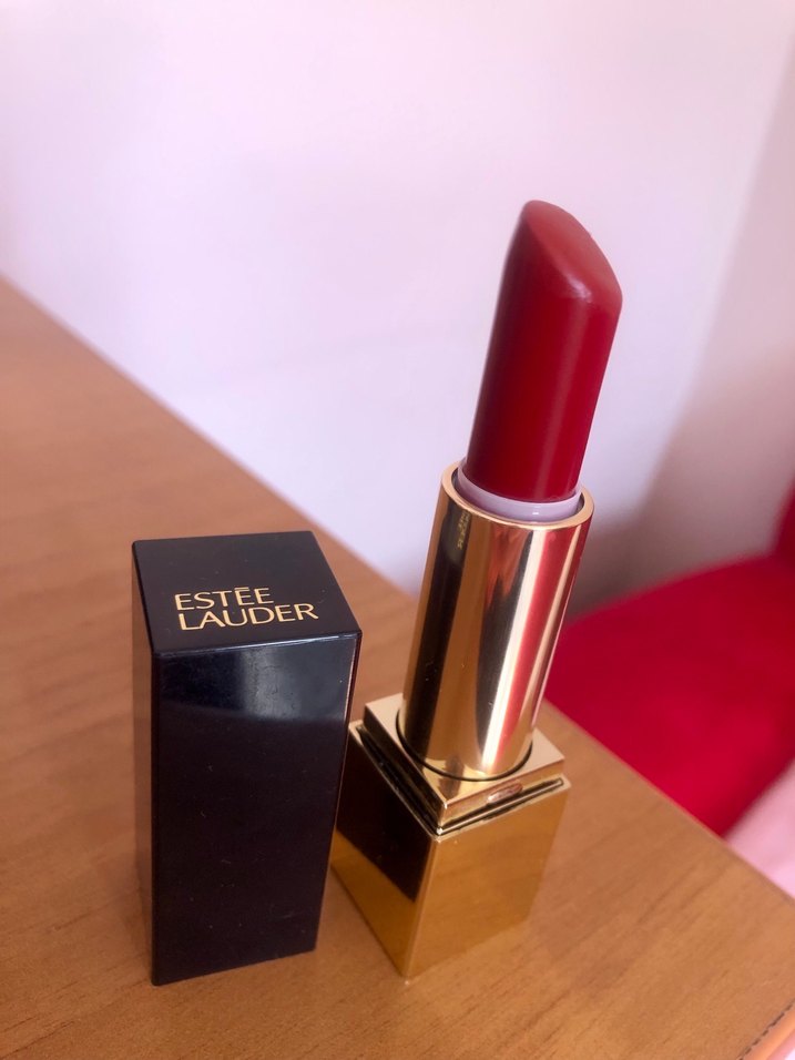 Este Lauder Ruj - Görsel 4