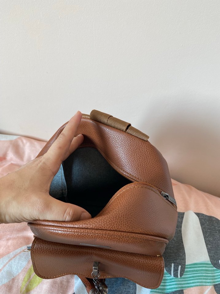 Kadın Kahverengi Deri Sırt Çantası - Görsel 4