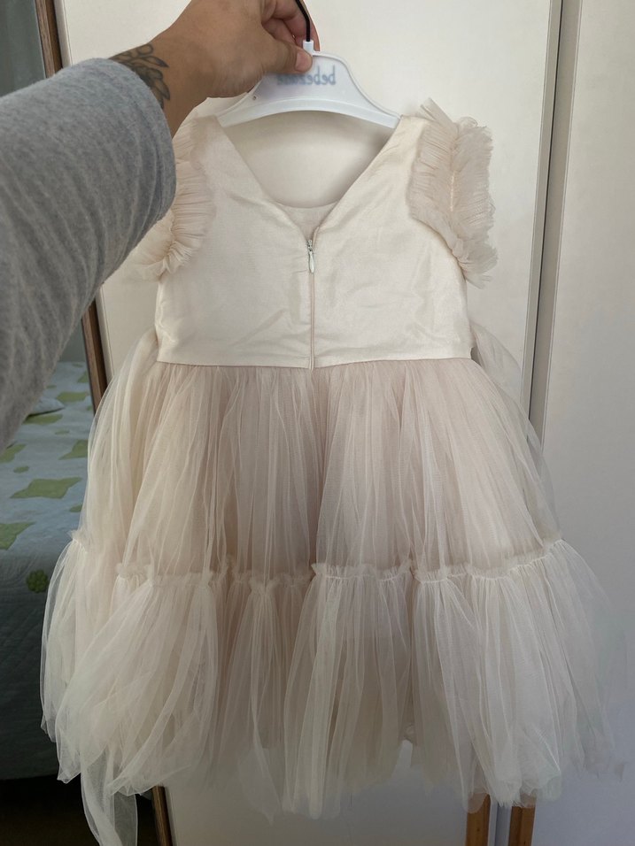 Ekru Fırfırlı Askılı Kız Çocuk Elbise - Görsel 3