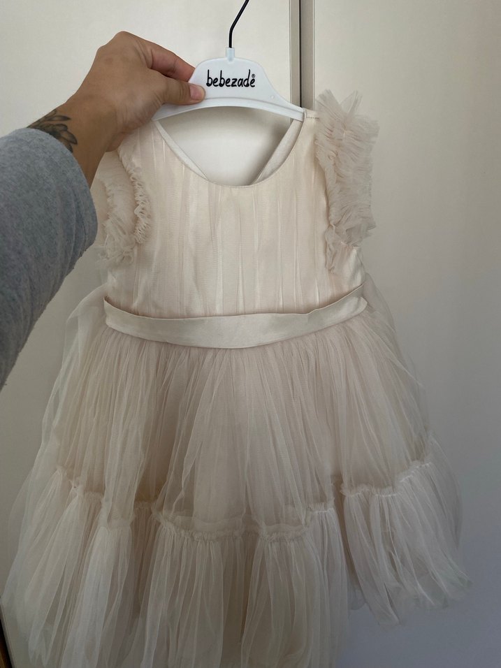 Ekru Fırfırlı Askılı Kız Çocuk Elbise - Görsel 2