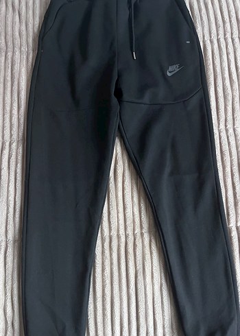 Nike tech M beden defosuz 1 kere giyildi - Görsel 2