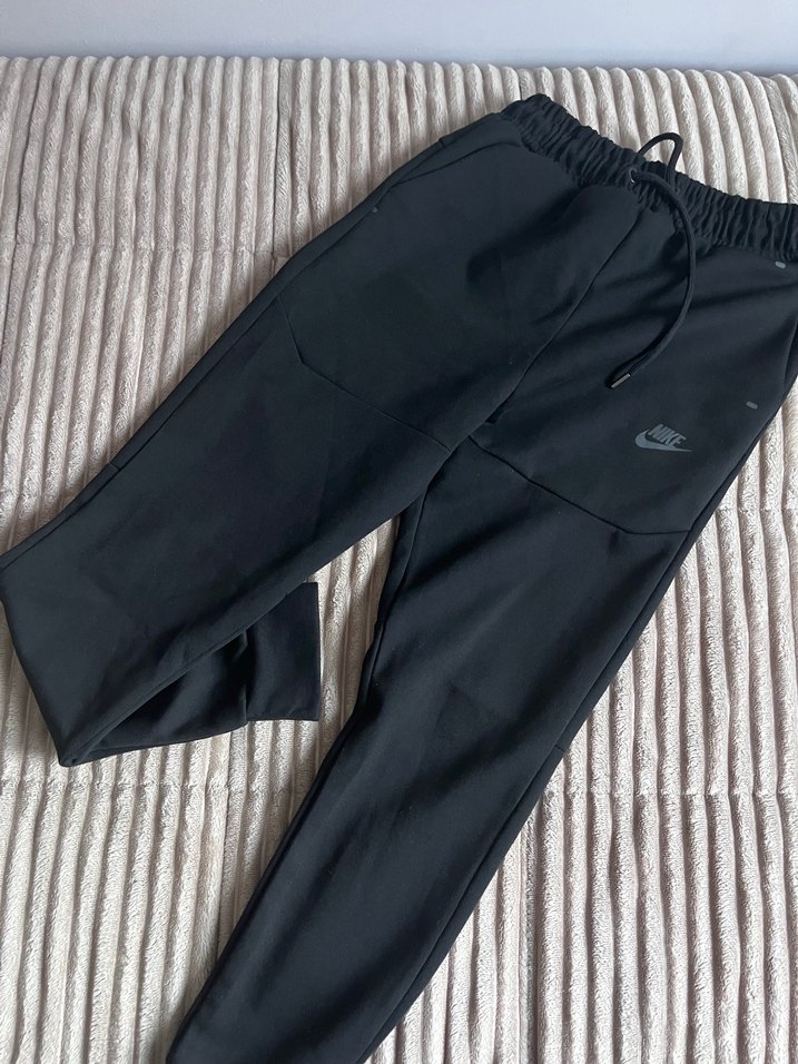 Nike tech M beden defosuz 1 kere giyildi - Görsel 3