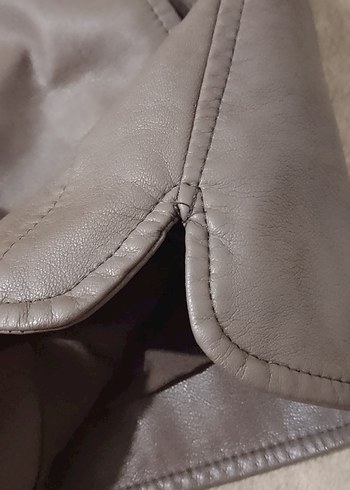 céline logolu mini deri şort - Görsel 4