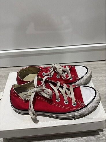 36 Beden kırmızı Renk Kirmizi converse