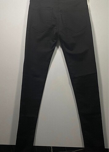 34 Beden Siyah pantolon