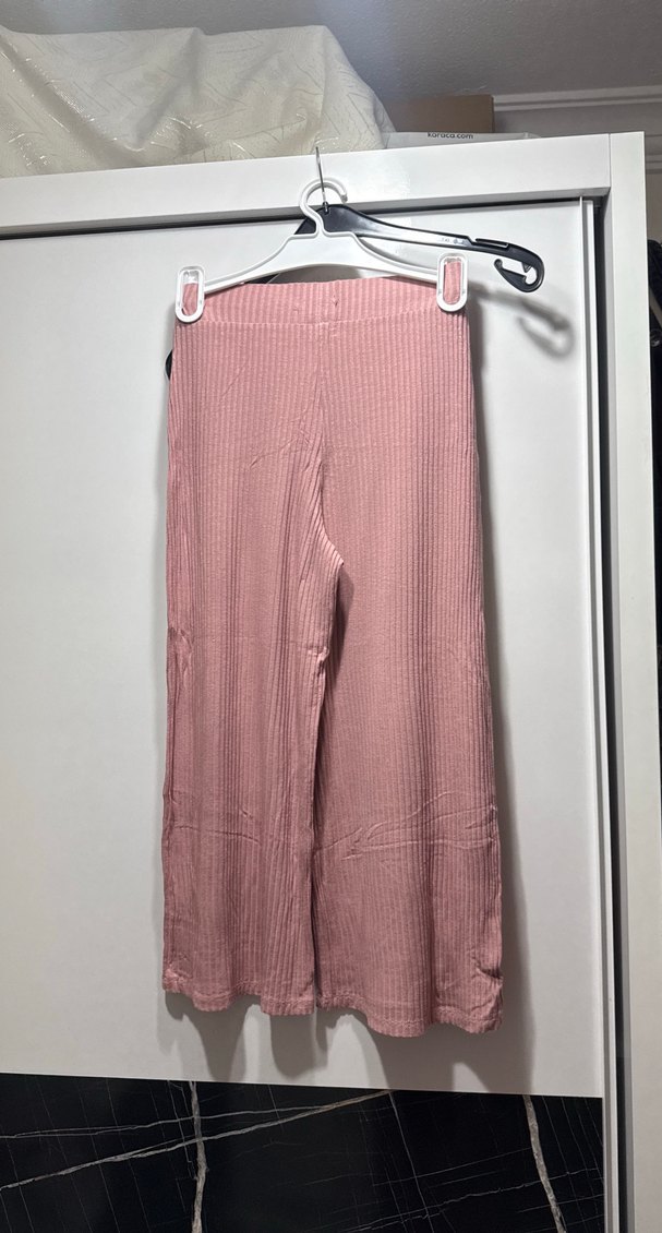 Pembe Pilili Rahat Kesim Kadın Kumaş Pantolon - Görsel 3