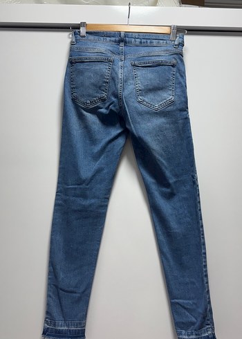 Yırtık Detaylı Midi Boy Mavi Kadın Kot Pantolon - Görsel 3