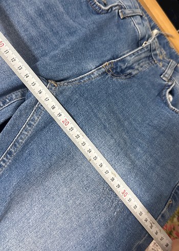 Yırtık Detaylı Midi Boy Mavi Kadın Kot Pantolon - Görsel 5