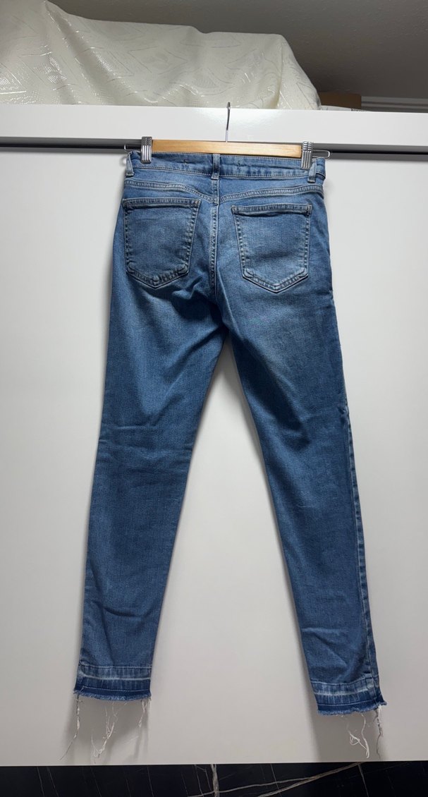 Yırtık Detaylı Midi Boy Mavi Kadın Kot Pantolon - Görsel 3