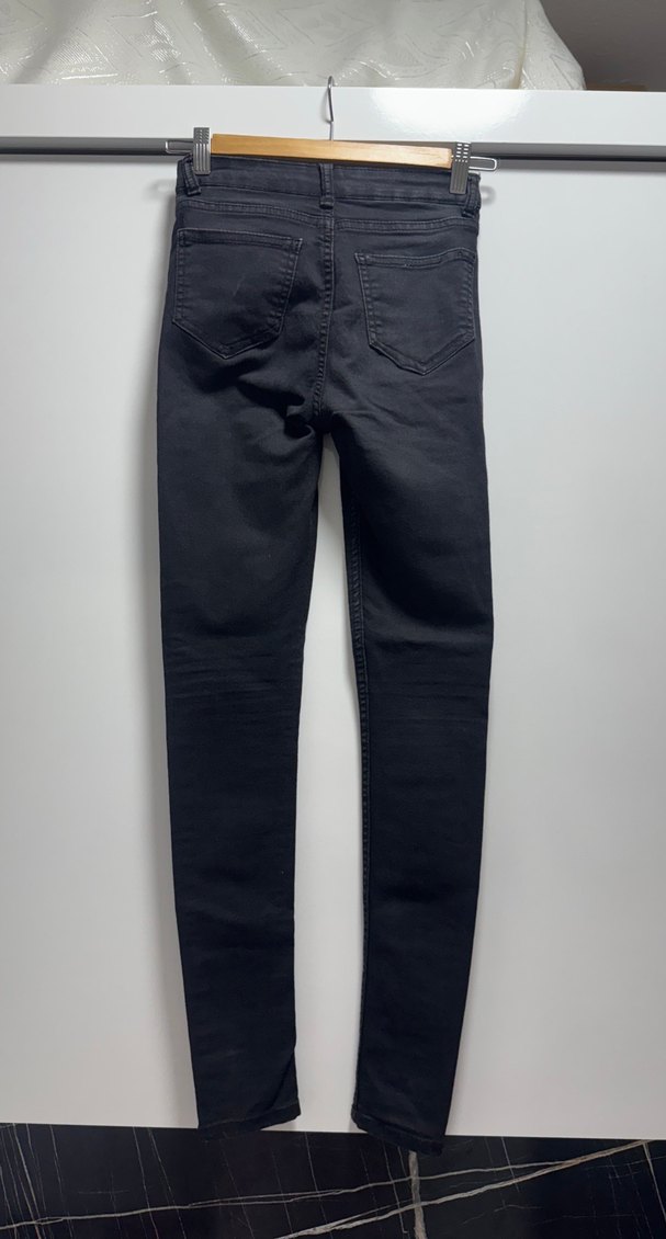 Siyah Dar Kesim Kadın Denim Pantolon - Görsel 3