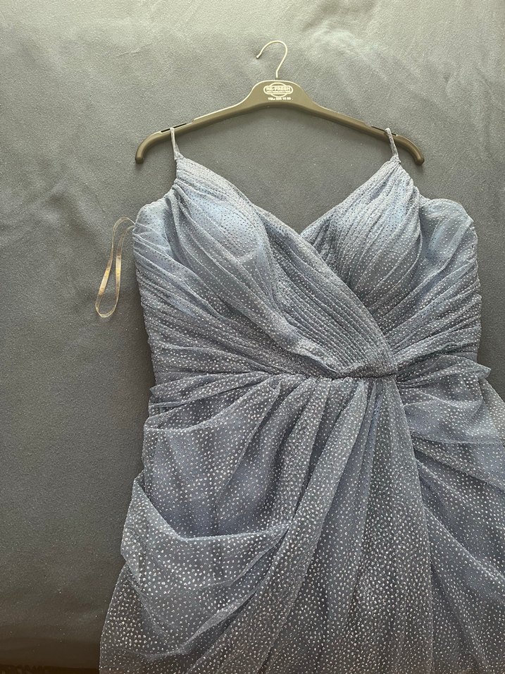 İnce Taş Detaylı Astarlı Yırtmaçlı İndigo Renkli Abiye - Görsel 3