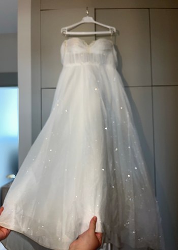 Dai Marka Tüllü Düşük Omuzlu Gelinlik - Görsel 8