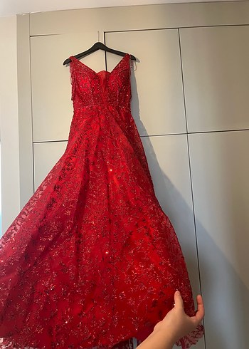 Işıltılı ve İşlemeli Şık Kırmızı Elbise - Görsel 7