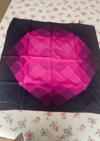 Karanlık Pembe silk home esarp