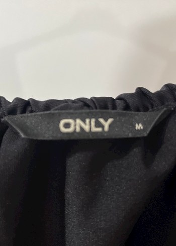 m Beden Siyah Drapeli Straplez Kadın Bluz çıtçıtlı