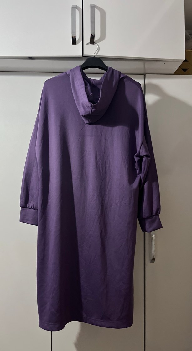 Kadın kapşonlu uzun tunik swet - Görsel 3