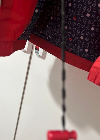 Kırmızı Midi Boy Düğmeli Kadın Yağmurluk - Görsel 8