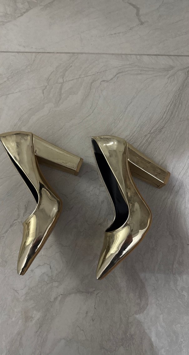 Bertocci Altın Rengi Tokalı Stiletto - Görsel 2