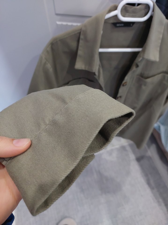 Düğmeli Bej Kadın Keten Gömlek - Görsel 3