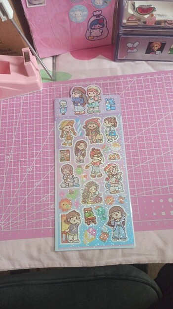 Kız karakter sticker 