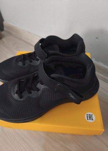 nike marka orjinal Siyah Kadın Spor Ayakkabı Bantlı