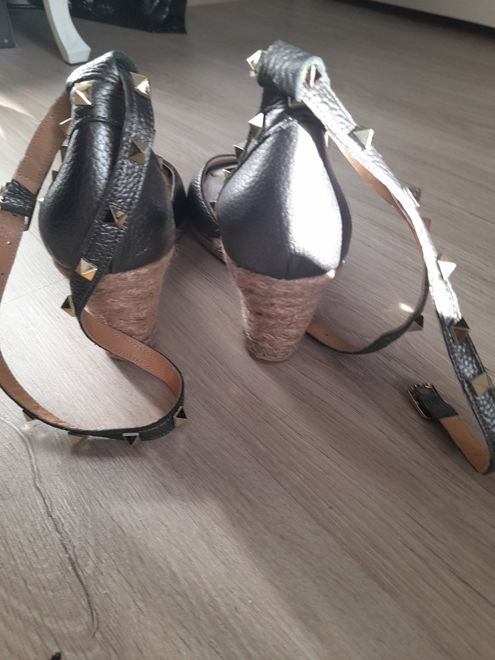 Valentino Siyah Deri Kemerli Dolgu Topuklu Espadril - Görsel 4