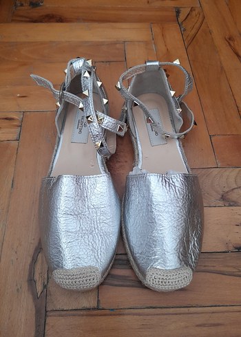 Valentino Toka Detaylı Dolgu