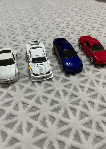  Beden Çok Renkli Mini Oyuncak Arabalar Seti