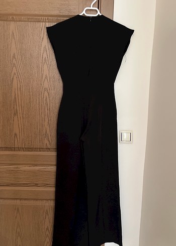 Siyah V Yaka Uzun Drapeli Tulum - Görsel 3