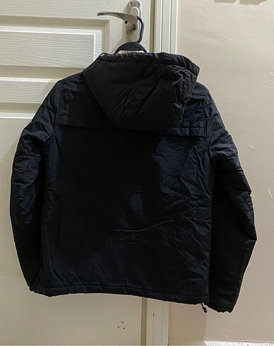 Pull and Bear pullbear mont