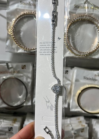 Çelik Zincir Detaylı Beyaz Kadın Bileklik - Görsel 3