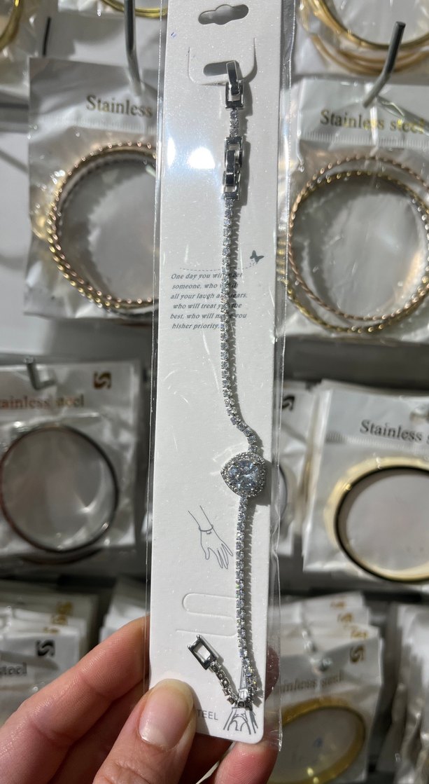 Çelik Zincir Detaylı Beyaz Kadın Bileklik - Görsel 3