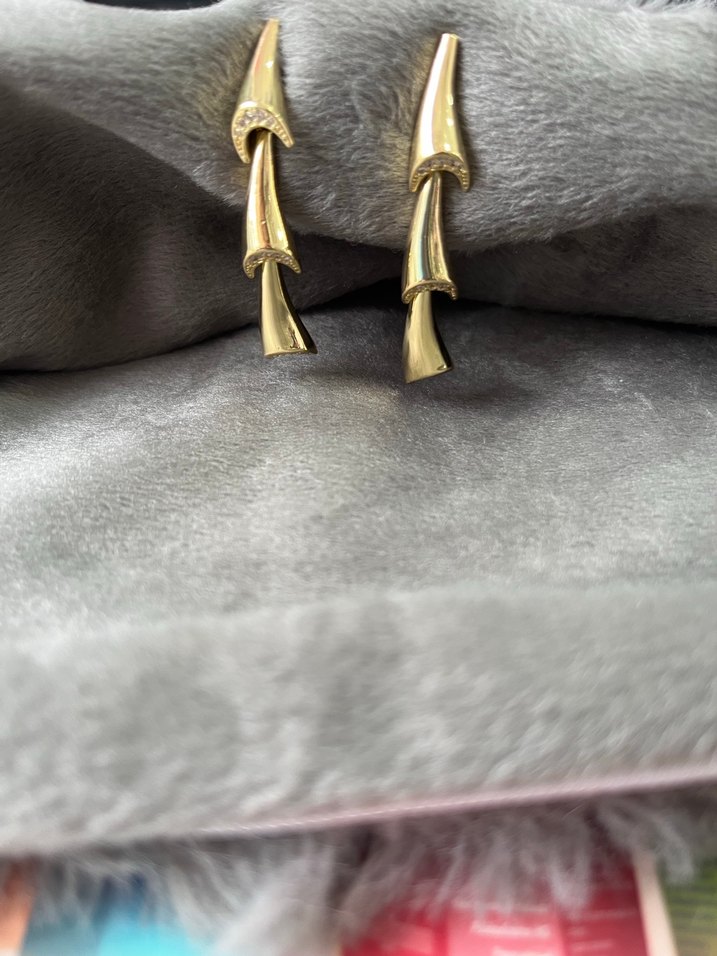 Altın Renk Uzun Püsküllü Kadın Küpeler - Görsel 3